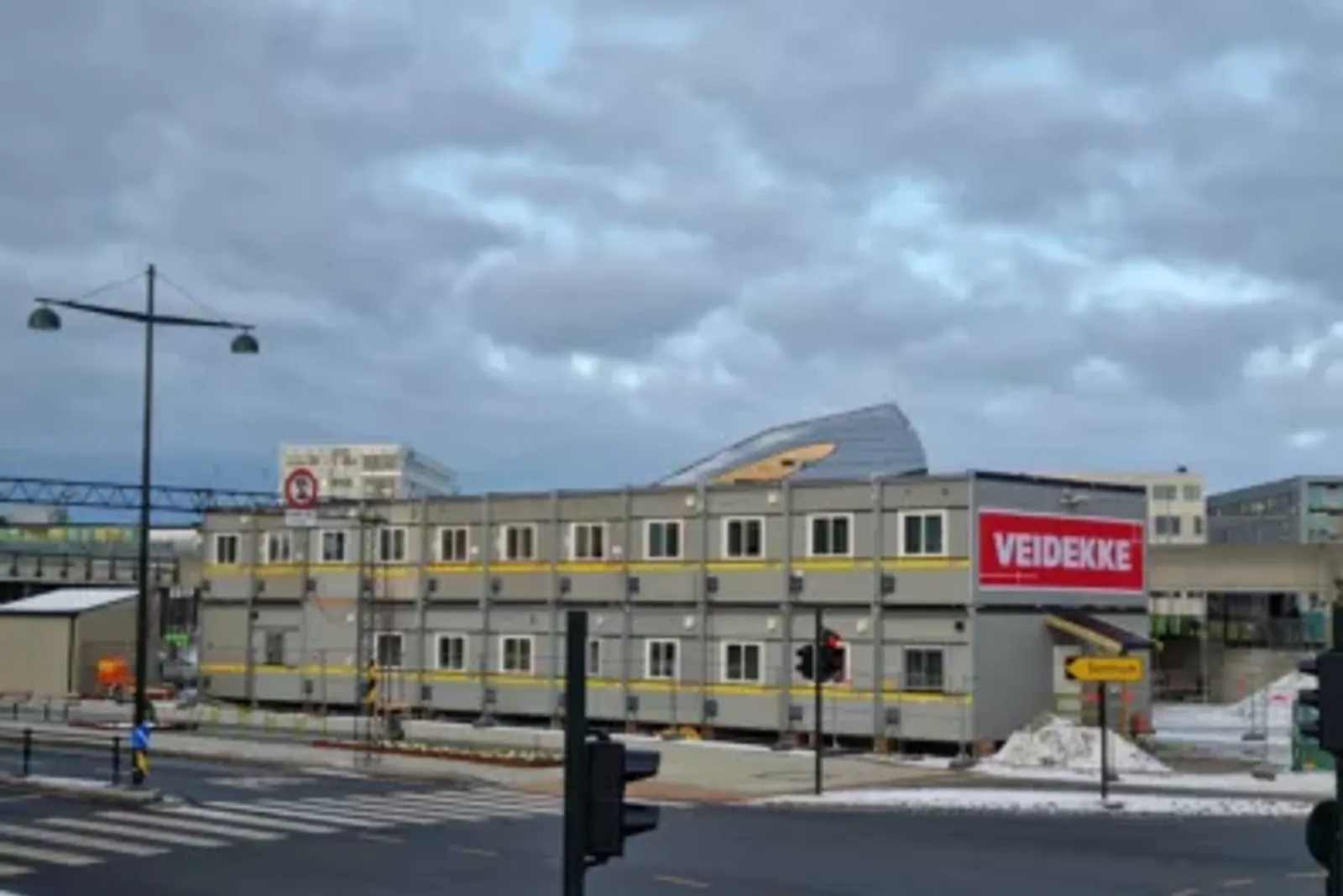 Braggerigg med Veidekke-logo